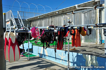 There is enough room for every diver to dry his/her equipment