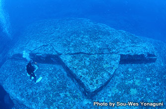 A dive site at the ruin called “The turtle” is a large rock that looks like a turtle seen from above