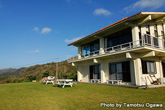 “Irifune Annex Bamboo Villa”, located at the top of the hill, has a magnificent view